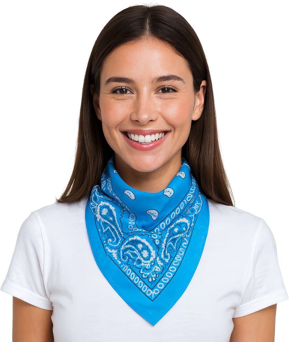 Woman wearing a blue bandana with white patterns on a white shirt