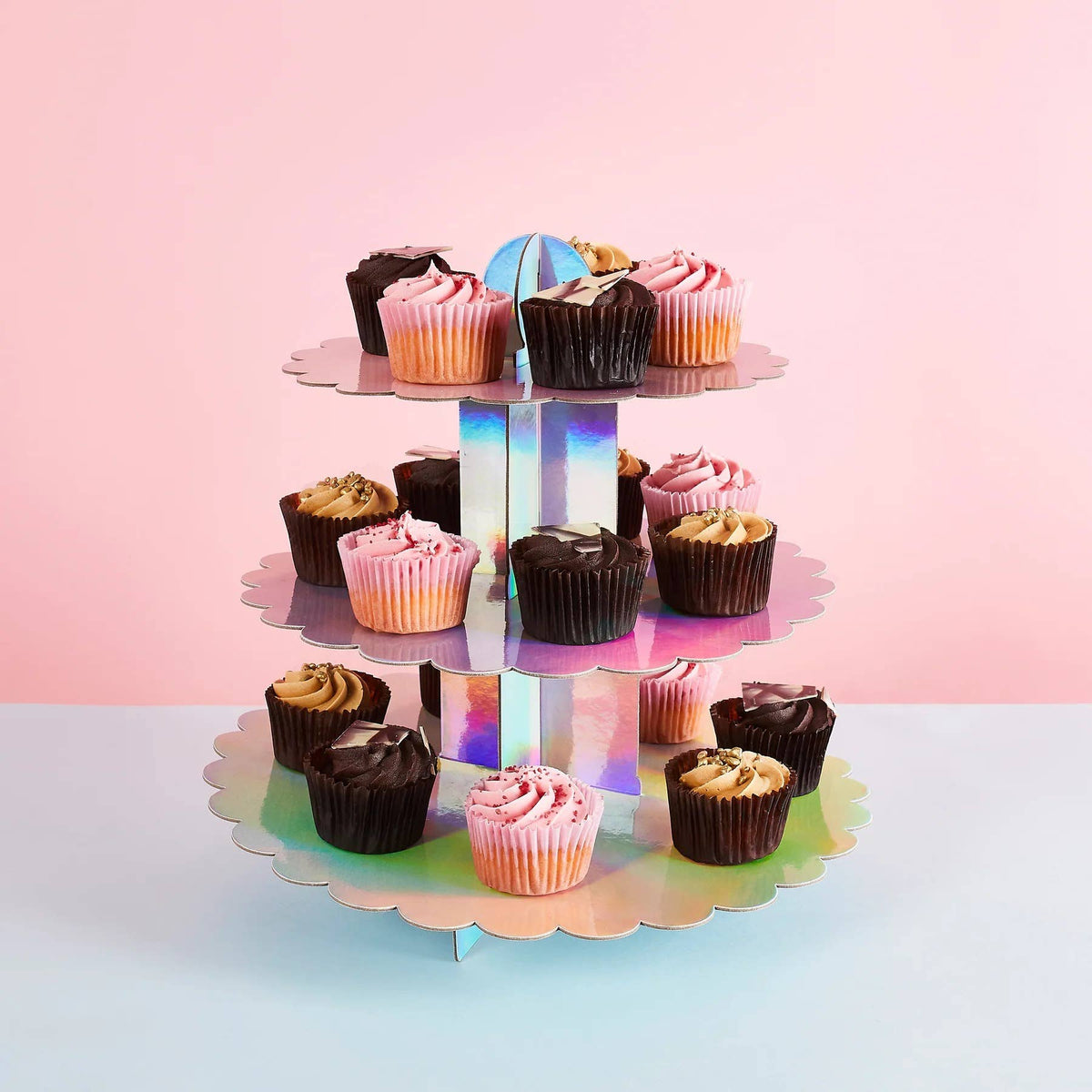 IridescentScallop Edge 3 Tier Cake Stand